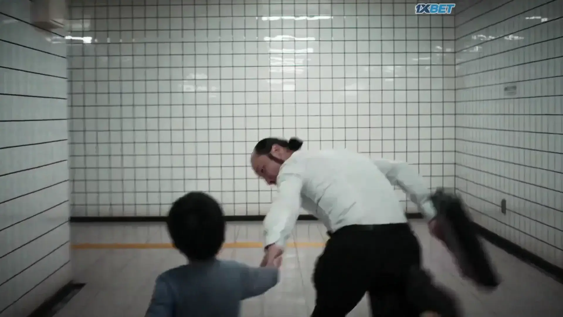 Exit 8 (2015) — screenshot