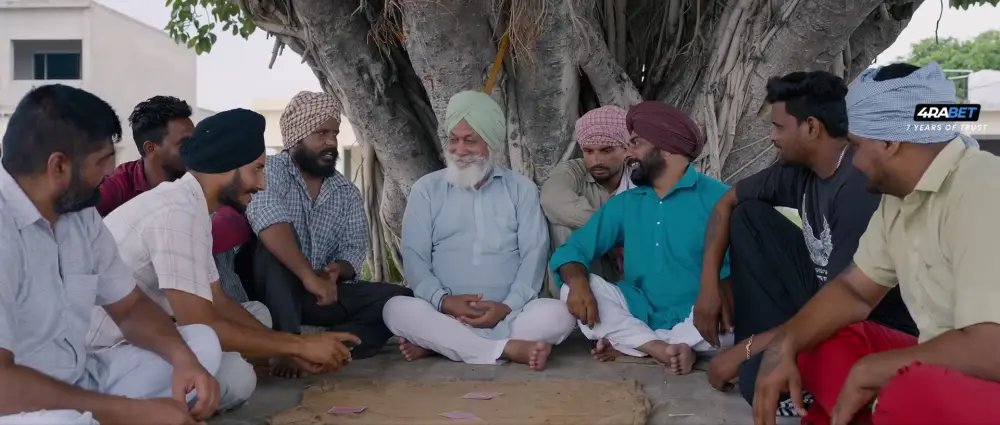 View Tenu Suit Suit Karda (2018) — screenshot Tenu Suit Suit Karda (2018) — screenshot